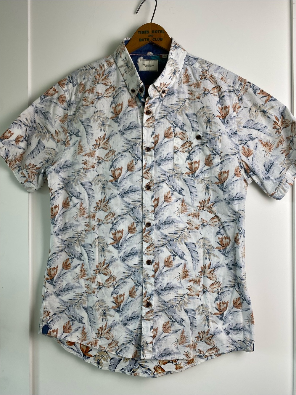 7 Diamonds Men’s White Blue & Brown Floral Button-Down Shirt